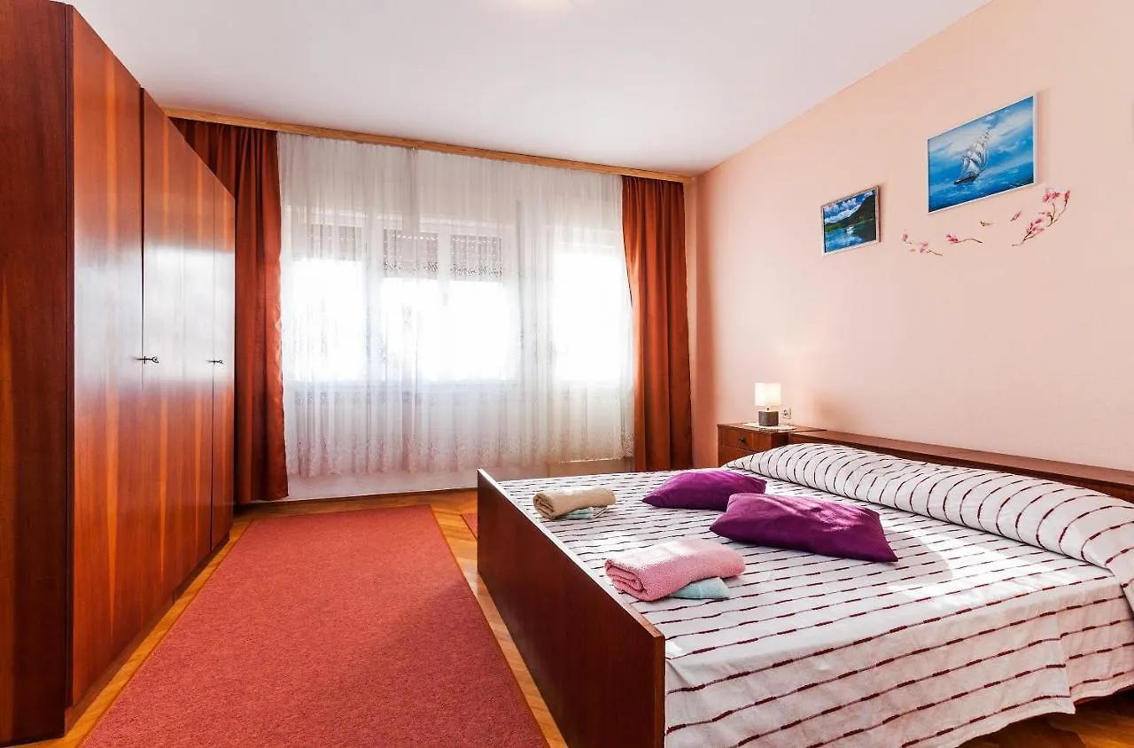 Apartments For Families With Children Privlaka, Zadar - 5747